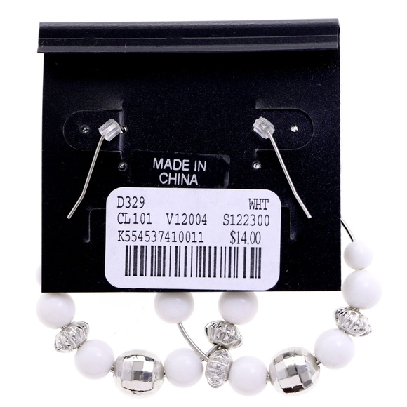 Designer Dangle Earrings White & Silver NWT - Picture 2 of 2